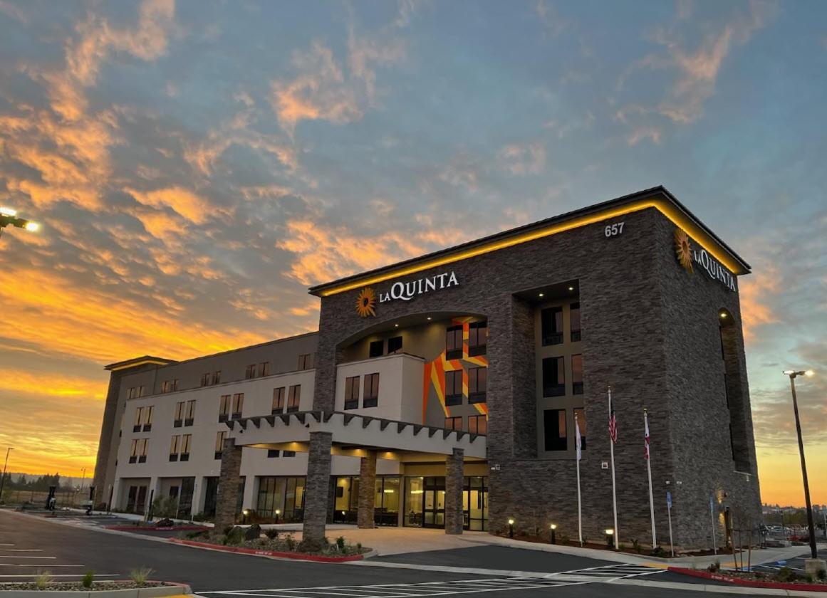 La Quinta Inn And Suites By Wyndham 링컨 외부 사진
