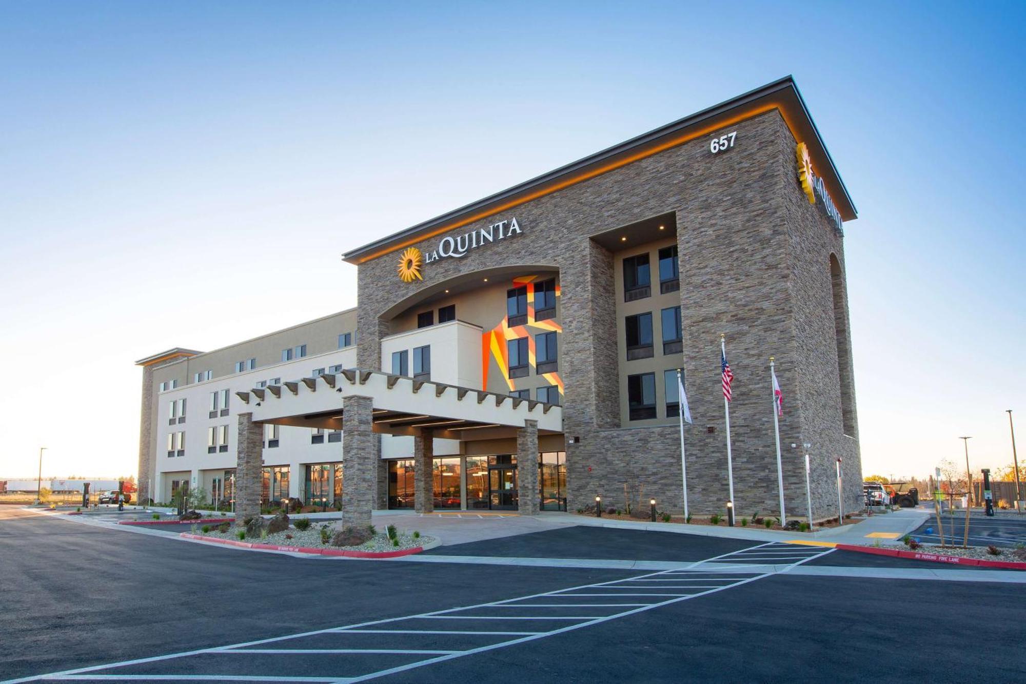 La Quinta Inn And Suites By Wyndham 링컨 외부 사진