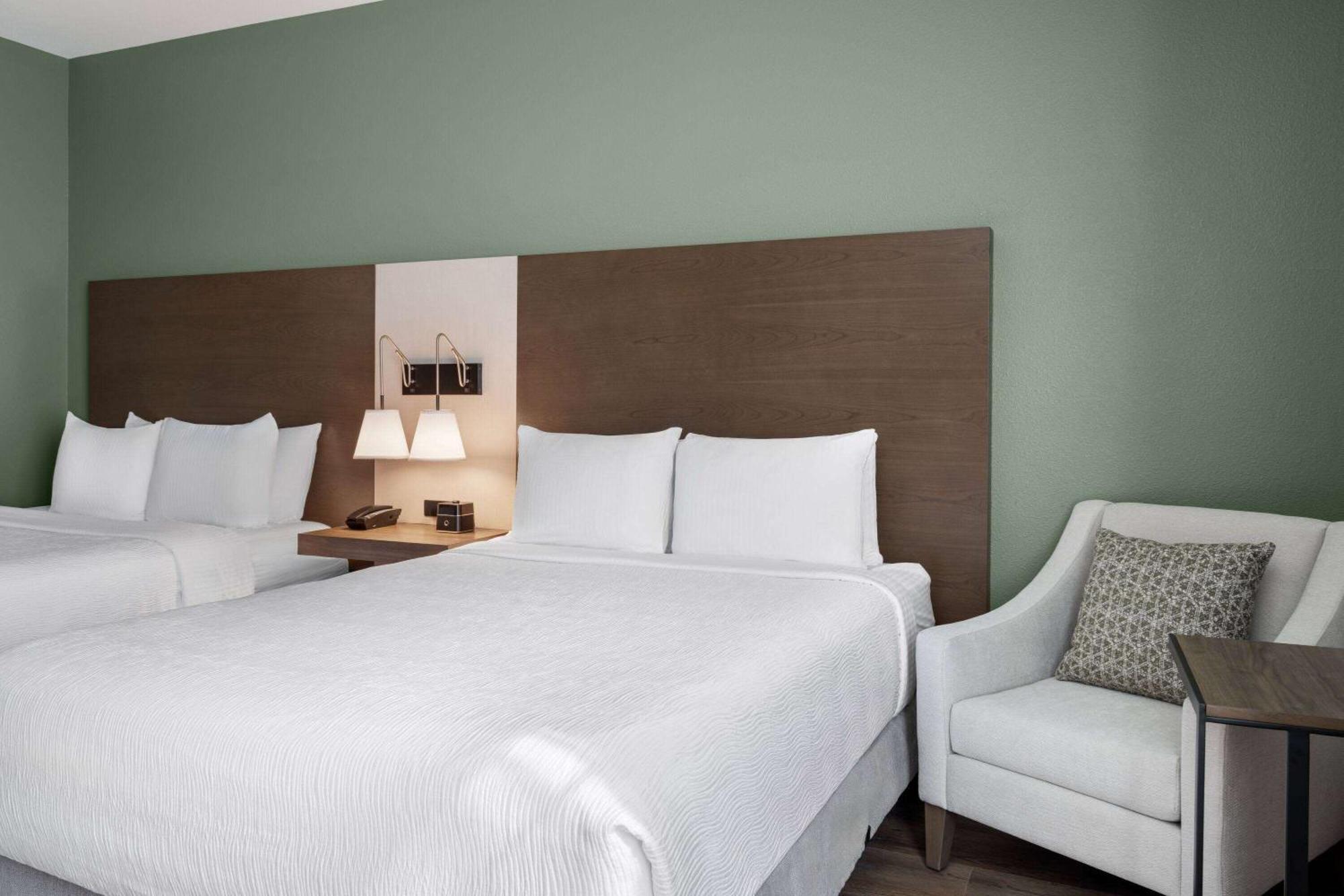 La Quinta Inn And Suites By Wyndham 링컨 외부 사진